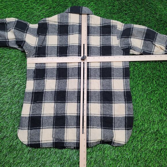 VTG 90s Woolrich Buffalo Plaid Shirt Mens S Made in USA Heavyweight Flannel - Picture 4 of 9